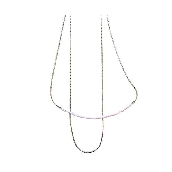 Feminin og smart dobbelt halskæde  med rosa perler fra Oxxo Design